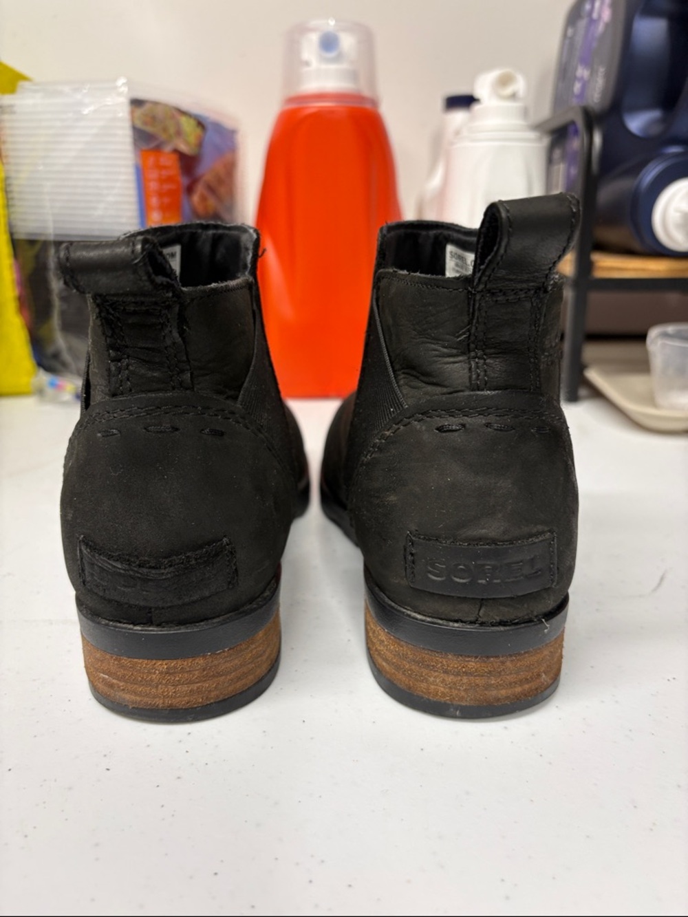 SOREL Black Leather Chelsea Booties - Classic Slip-On Style - Picture 2 of 7